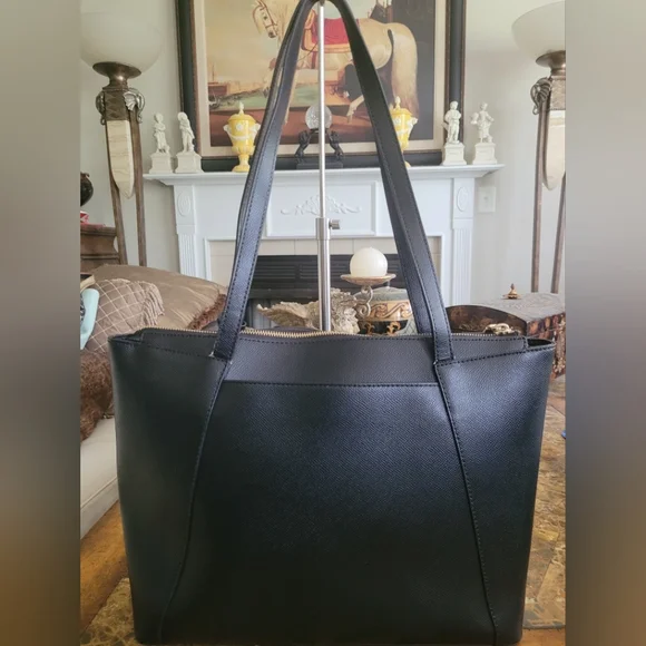 Michael Kors Black Tote Bag - Picture 2 of 8